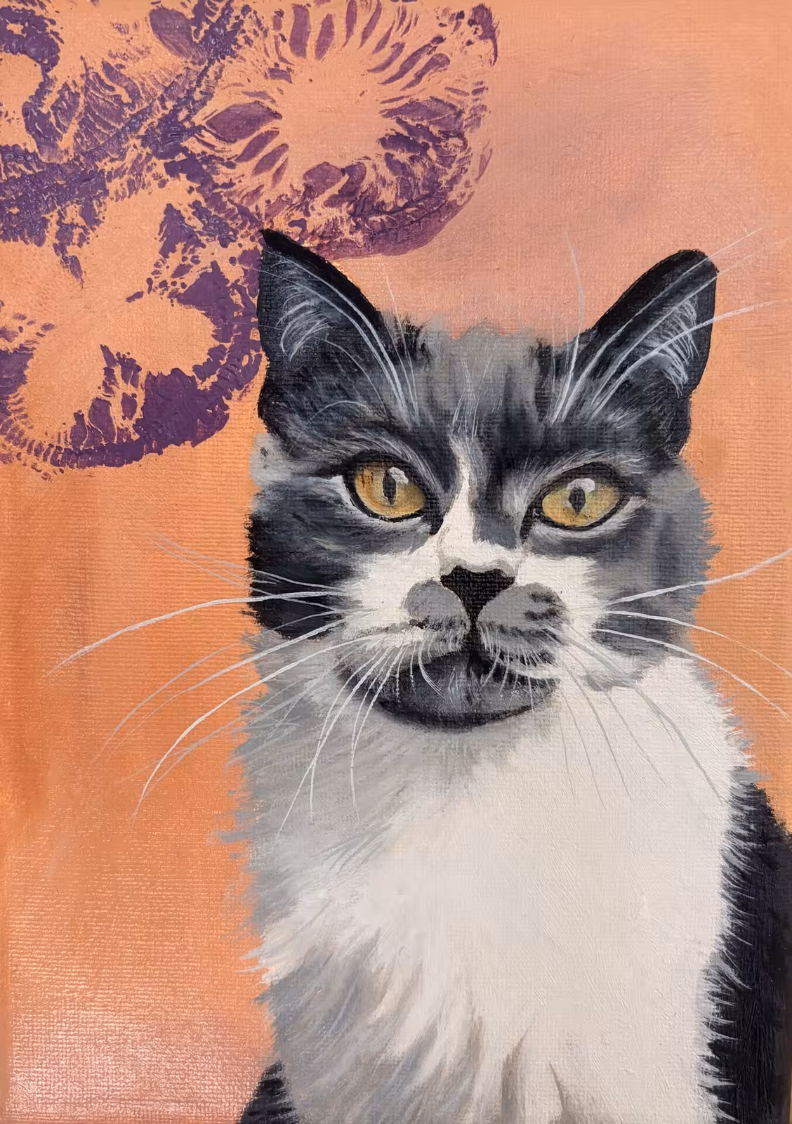 Liebe Katzenliebe LKL 02 – Black and white cat against an apricot background, oil on canvas by Martina Adametz