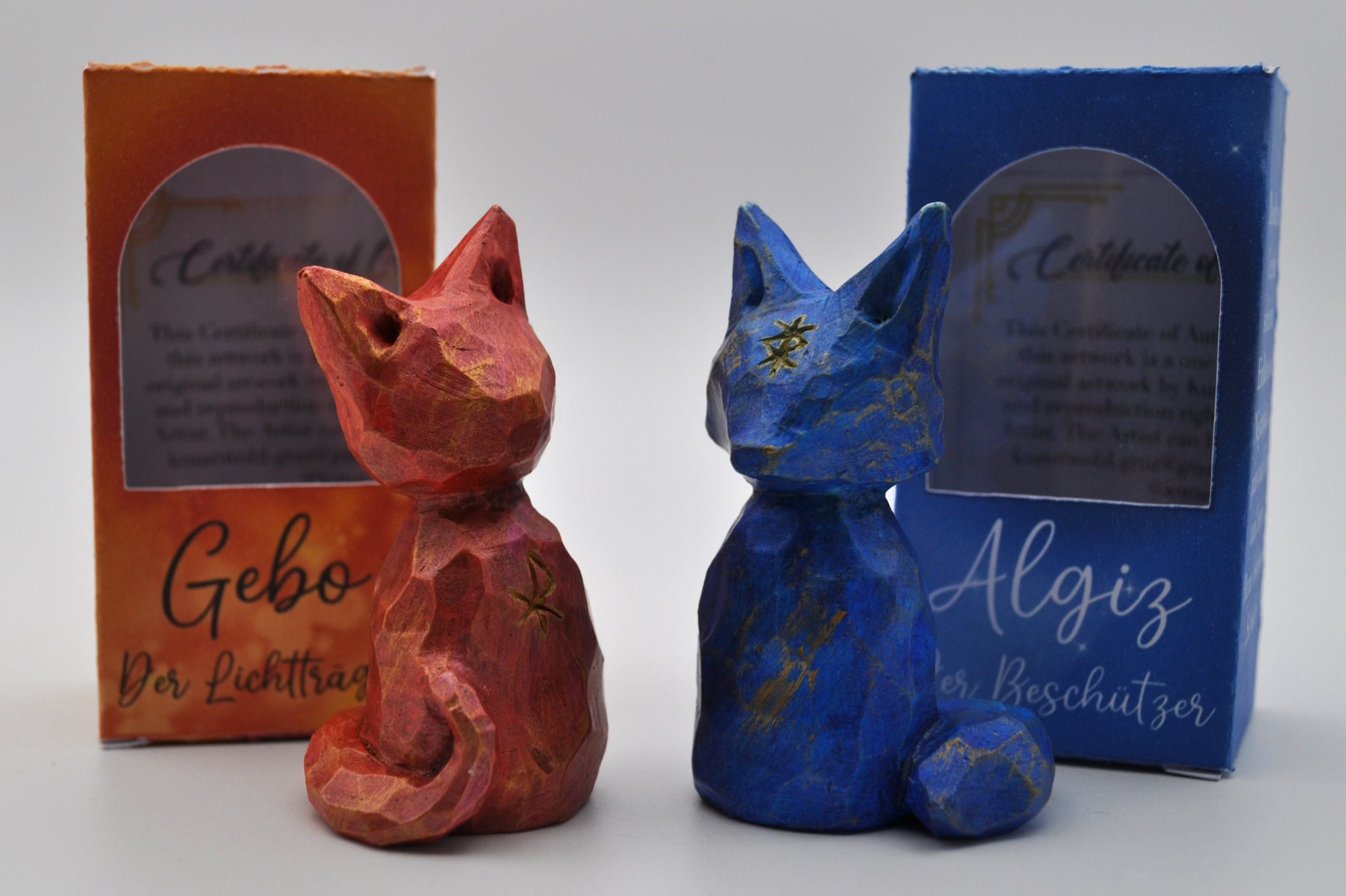 Wächterfiguren Gebo und Algiz